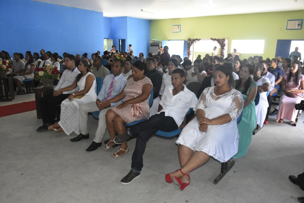 Camacã: II Casamento Comunitário realiza o sonho de dezenas de casais
